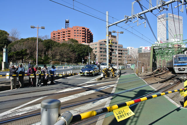 4. 七つ森下踏切