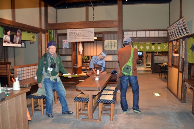 5)寅さん、おいちゃんの店