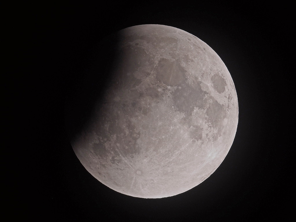 63. 皆既月食