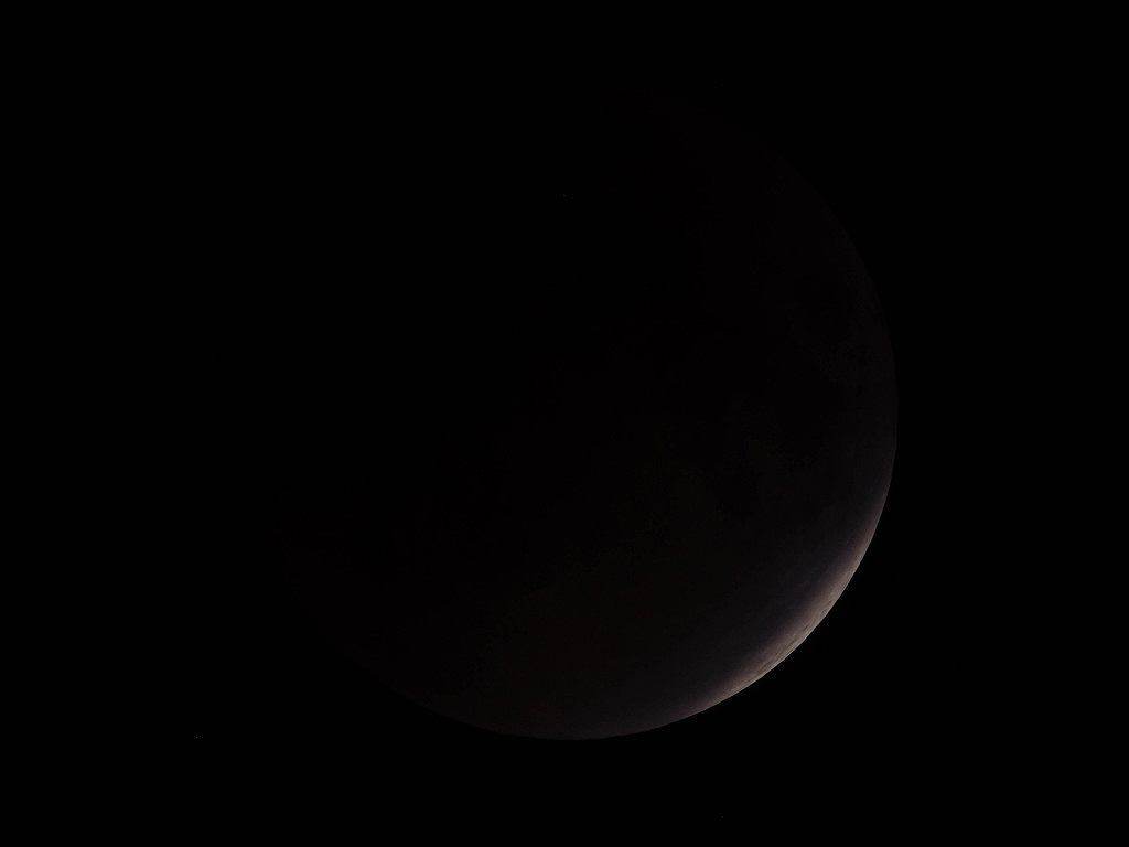 68. 皆既月食